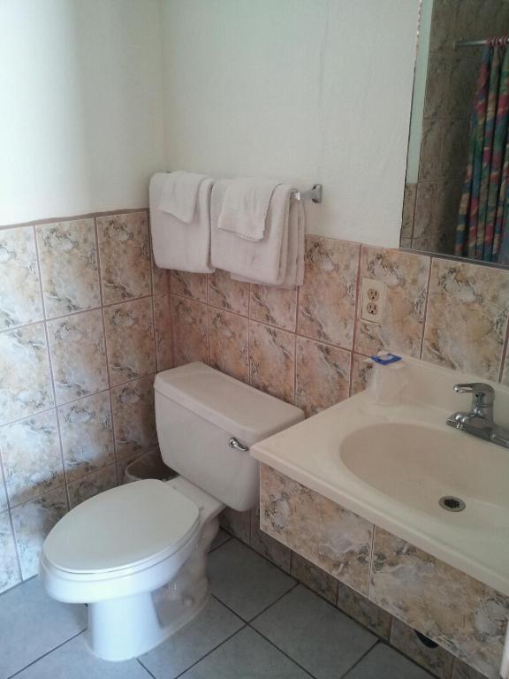 Travel Eagle Inn Motel Long Beach Bilik gambar
